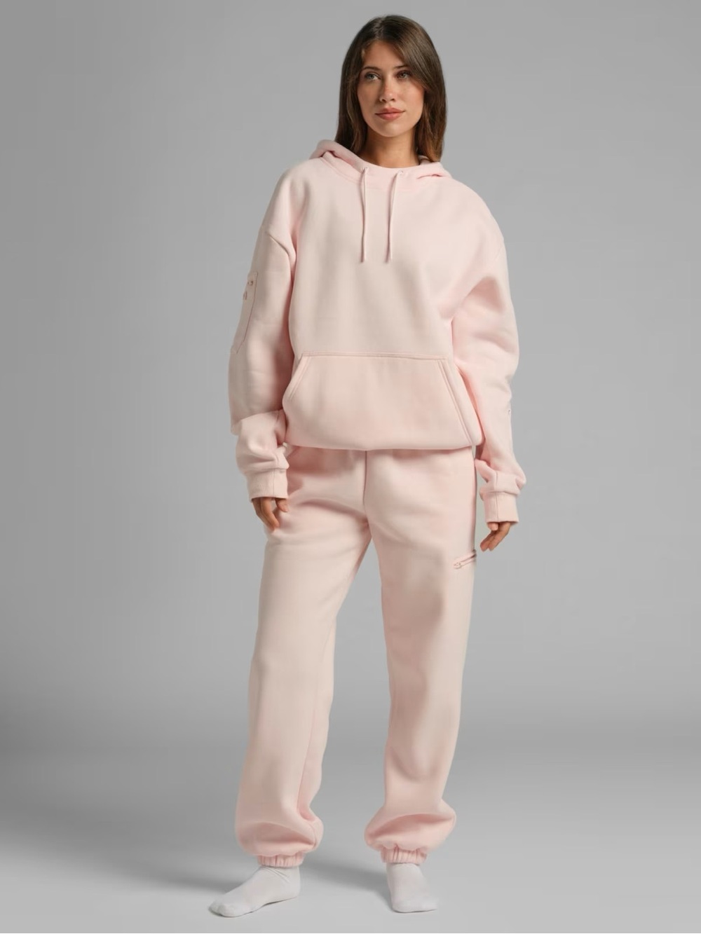 Relaxed Fleece Joggers in Light Pink